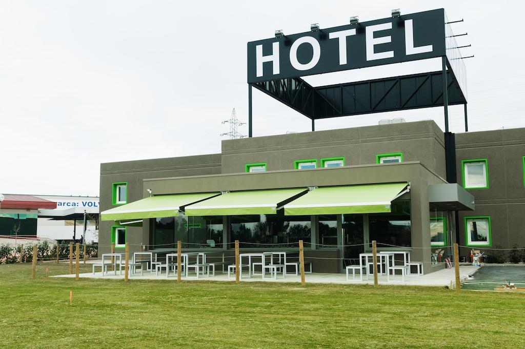 Hotel Ibis Styles Lleida Torrefarrera Zewnętrze zdjęcie